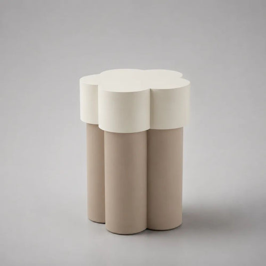 Table d'appoint en MDF en forme de fleur, blanc cassé et beige taupe, 40 × 40 × 55 cm